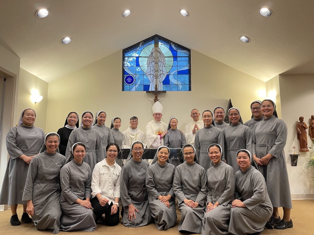 Congregation of Mary, Queen ~ American Region